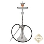 THE HOOKAHVincent WEGA ShishaGesamthöhe: 	Bis Glaskohleteller: ca. 65 cm ohne Molassefänger 	Bis Glaskohleteller: ca. 75 cm mit MolassefängerBase: Edelstahl V2A mit Closed Chamber ClicksystemKohleteller: Spezial Glaskohleteller (Durchmesser ca. 26 cm