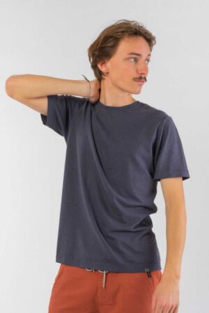 Slim Fit T-Shirt aus Hanf & Bio Baumwolle